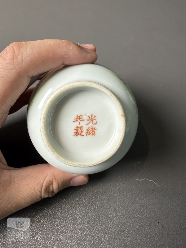 民国 粉彩百财和合图杯一对 - 图8